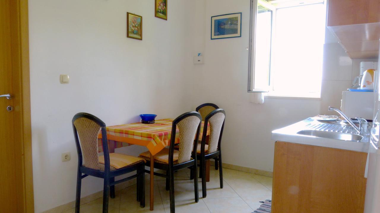 Beach Front Apartments Balica Rat Omiš Eksteriør bilde